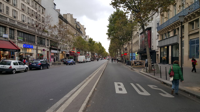 Parisian boulevard. Public space has clear vertical borders